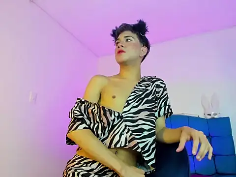 Show modela Ailanys_Miller na web-kameri