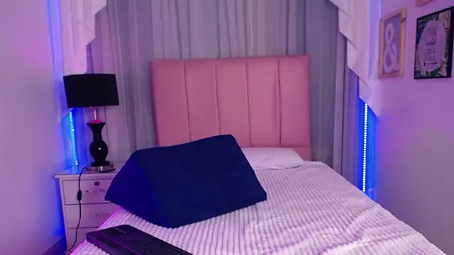 IsabelleDaza Chat XXX in diretta