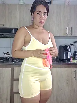 karla-bruni Chat XXX live