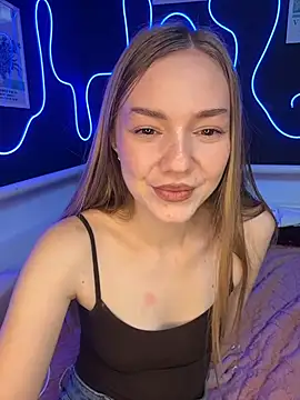 Chatroom XXX en direct de MilaMoone