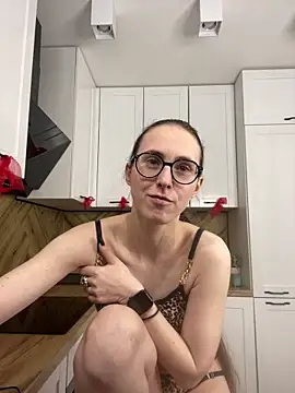 MartiniiSelenna Chat XXX live