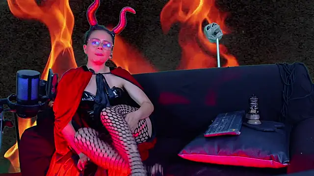 MistressSlut1's Live XXX Chat