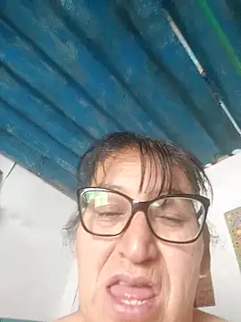 clarita_01's Webcam Show