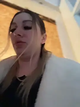 Chat XXX en directo de SweetCuteGirls1023