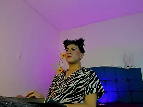 Ailanys_Miller Live XXX-Chat