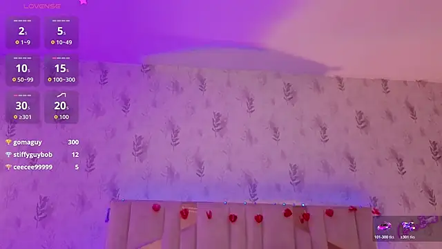 LIHIAN_TAY: διαδικτυακό σόου στην κάμερα