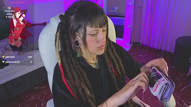 _sharlotte777's Live XXX Chat