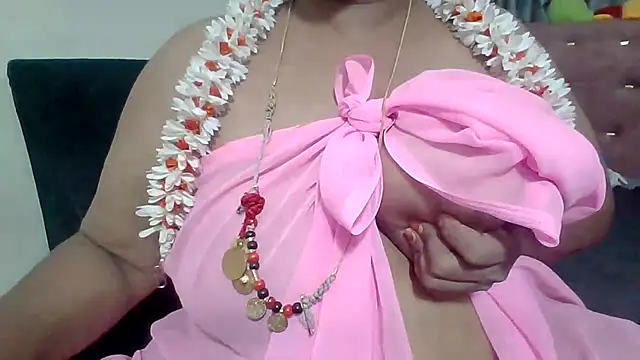 Chat XXX en directo de archanatelugu9