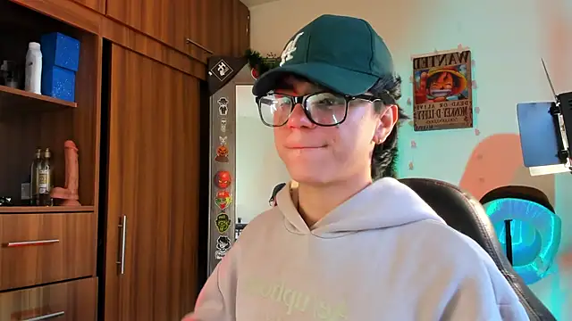 marckalexis' Live XXX Chat