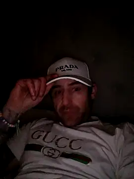 hue-g-rection webcam show