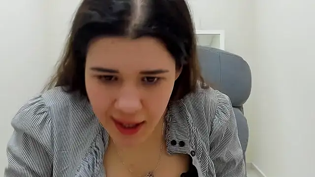 Joannia 现场XXX聊天