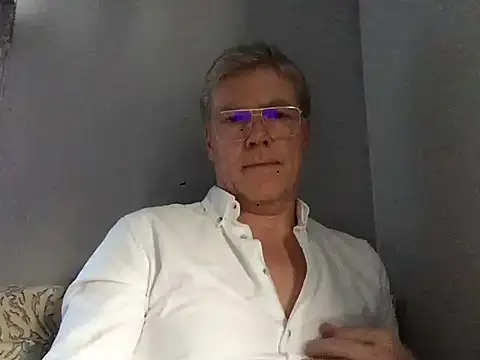 abibull's Live XXX Chat