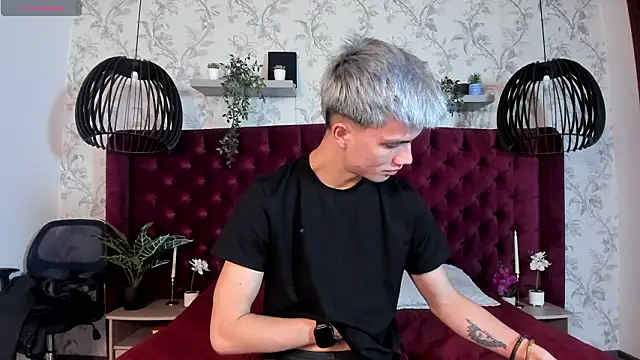 nicktorn লাইভ XXX চ্যাট