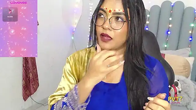 lakshmiraniii's Live XXX Chat