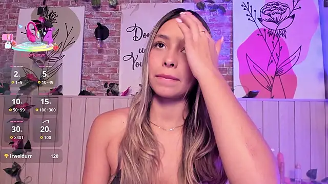 SophieBenson Chat XXX live