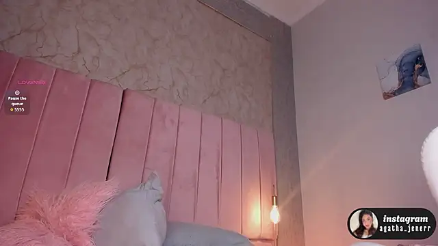 Chat XXX Live agatha_jener