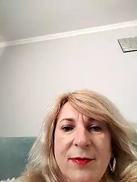 AhlyssaLove1155's Live XXX Chat