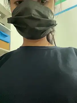 paribaby09: διαδικτυακό σόου στην κάμερα