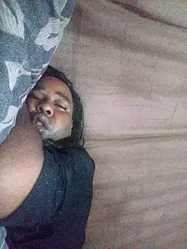 Chatroom XXX en direct de Hellentrans24