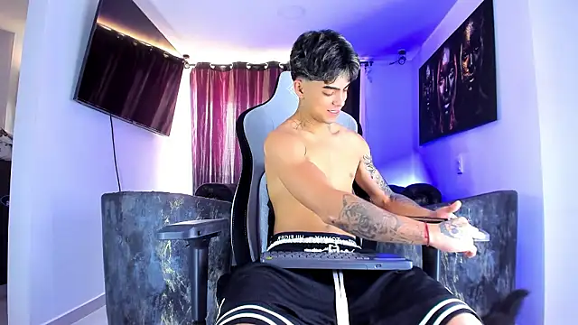 Chat XXX en directo de miguel_aguirre_