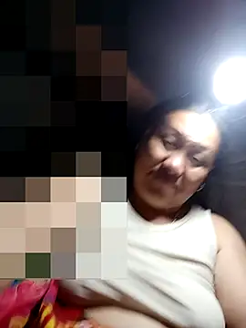 Lucky_baby7: διαδικτυακό σόου στην κάμερα