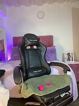 Chat XXX Live karinacortes