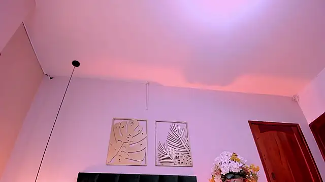 SeleneLujan: онлайн-секс-чат