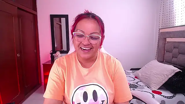 salomecastro_ élő XXX-chatje