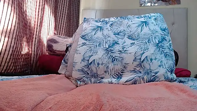 Chatroom XXX en direct de CHOCOLATEDARKBUSTYX