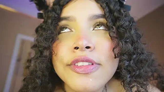 Chatroom XXX en direct de EloiseSweetxx