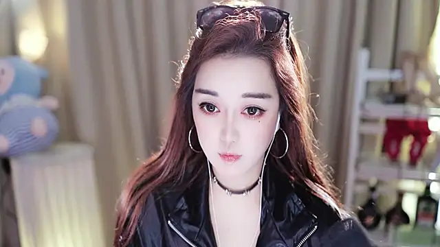 l2day_ Chat XXX in diretta