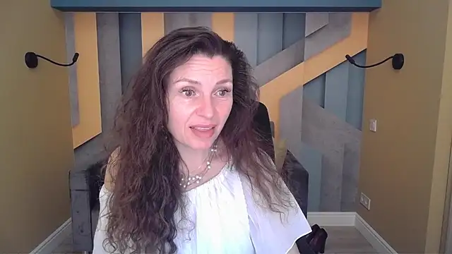 Chat +18 de EllaLong ao vivo