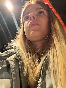 Živý XXX chat HarrietDart