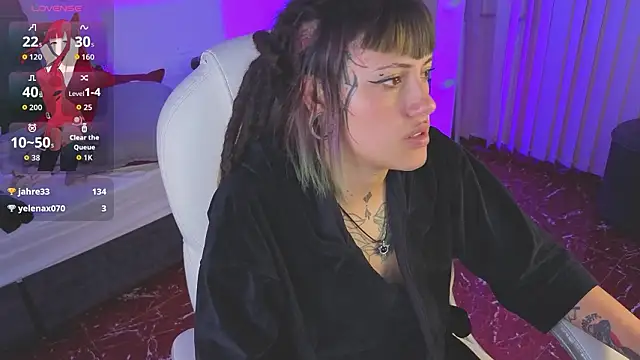 _sharlotte777 即時 XXX 聊天