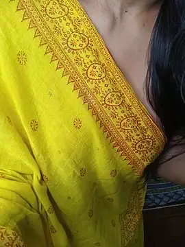 Ur_Lishaa Adlı Modelin Web Kamerası Şovu