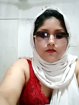 Nusrat-N Show in webcam