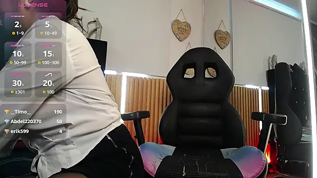 chloe__Jones_のライブXXXチャット