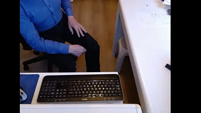 dutchpornkingn Live XXX chat