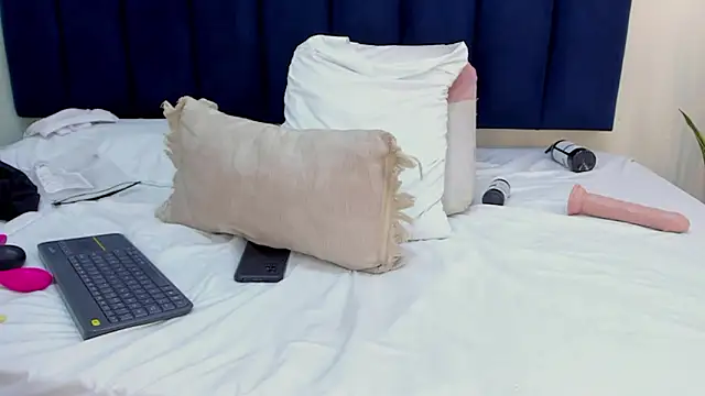 mayaevansmgn Live XXX chat