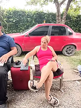 hotandfierylatinos2023: онлайн-секс-чат