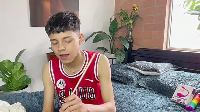 Andy_Belier23n Live XXX chat