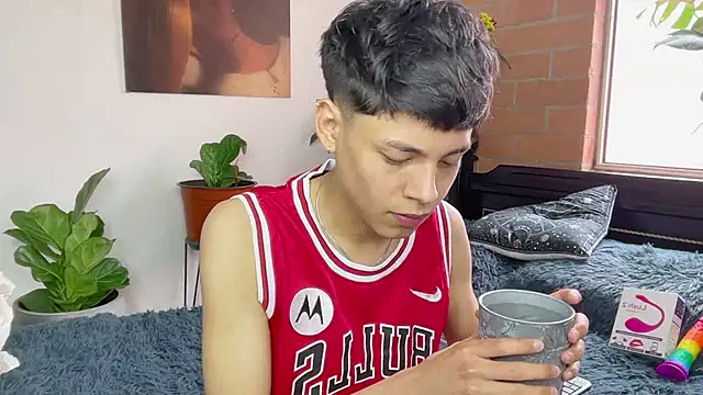 Andy_Belier23のライブXXXチャット