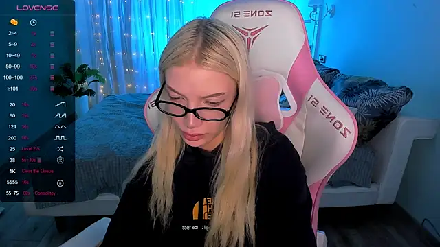 Chat XXX Live AnyaTaylor_