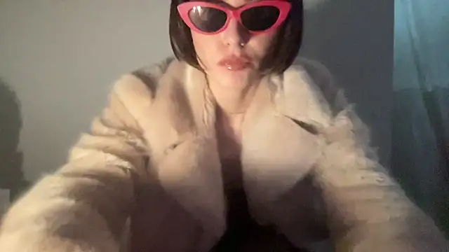 SlowVenomXX Webcam show