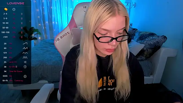 AnyaTaylor_'s Live XXX Chat