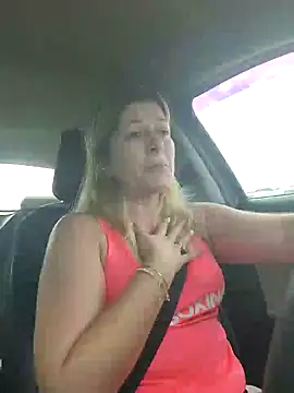 NikkiBlisss élő XXX-chatje