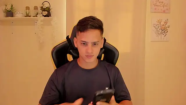 sexy_andres01: вебкам-шоу