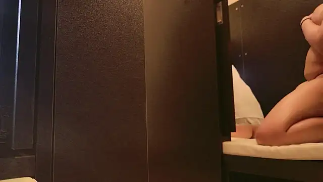 Chatroom XXX en direct de Megu_Melon