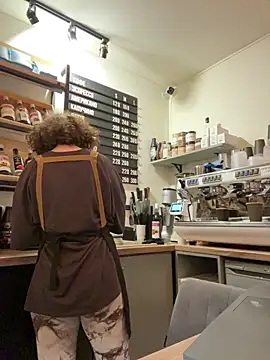 cinnabon_: διαδικτυακό σόου στην κάμερα