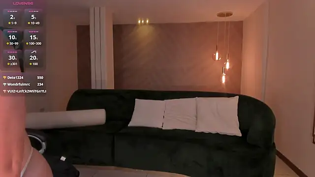 ValeriaRoldanX's Live XXX Chat